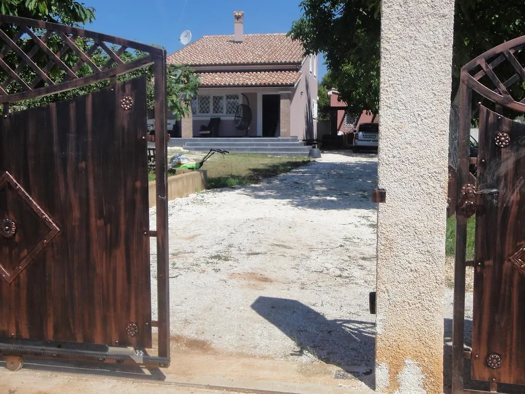 Ecoland Medulin Villa